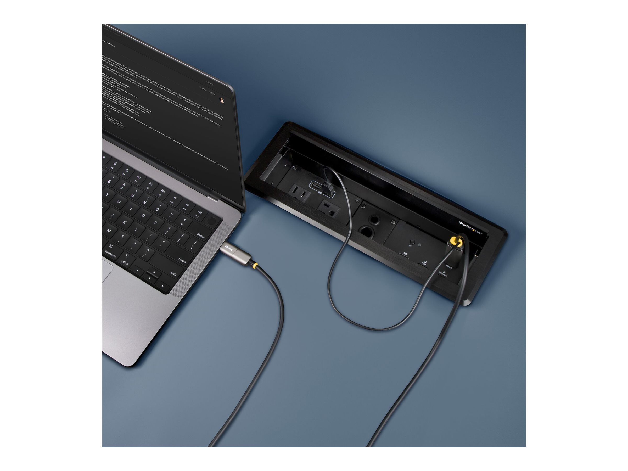 StarTech.com 145B-USBC-HDMI4K-AOC video cable adapter