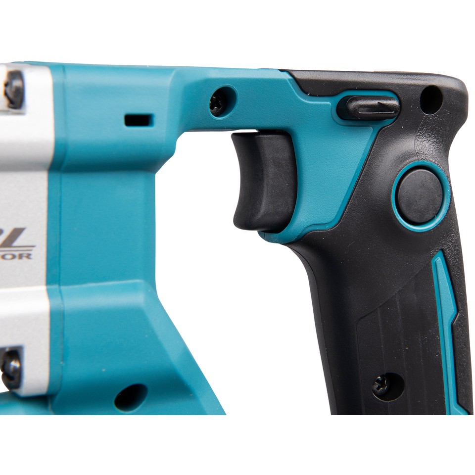 Makita DFR551