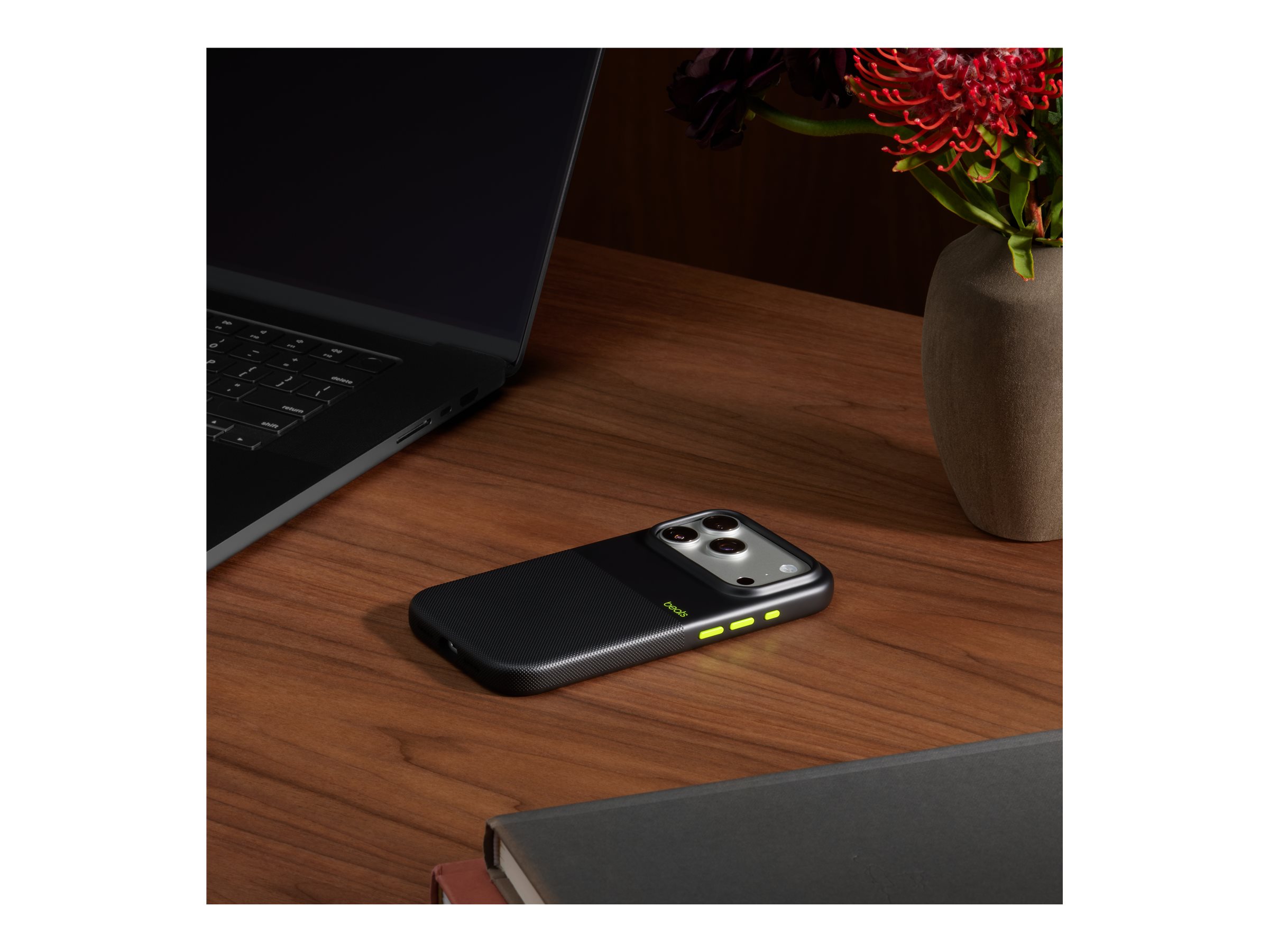 APPLE Beats IPHONE 17 PRO RGD BLK