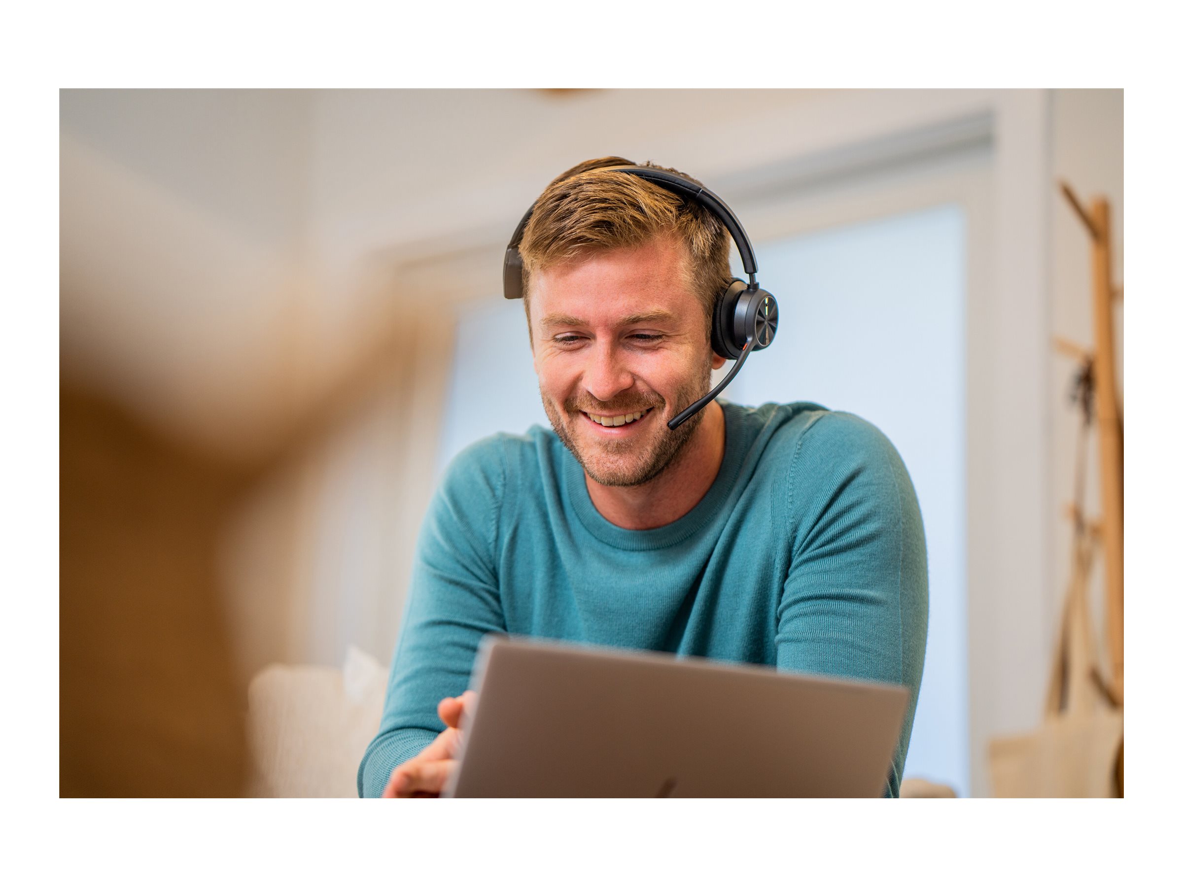 HP Poly Voyager 4310 MS Teams Headset