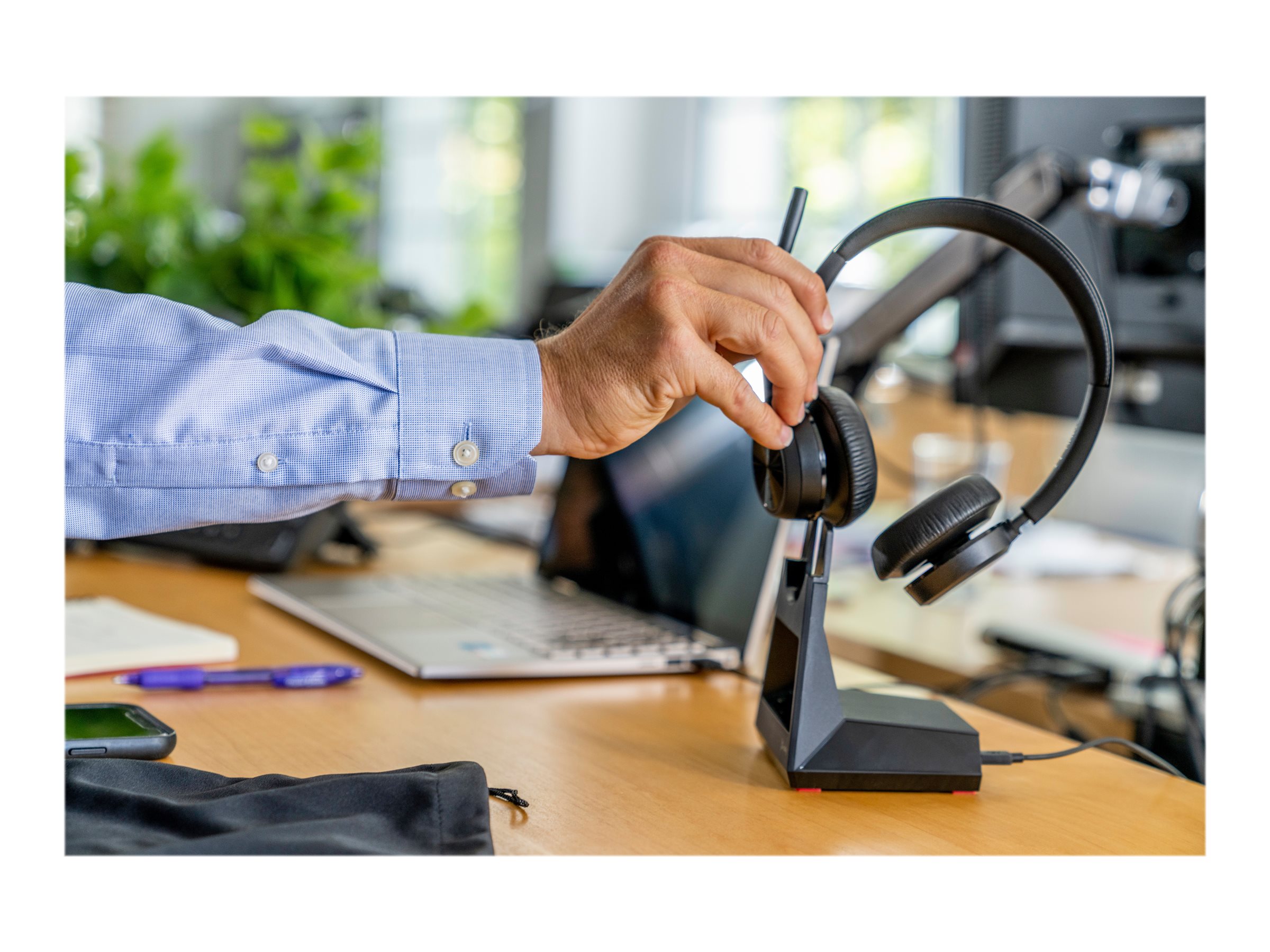 Poly Voyager 4320 +BTdongle +Ladestand USB-A