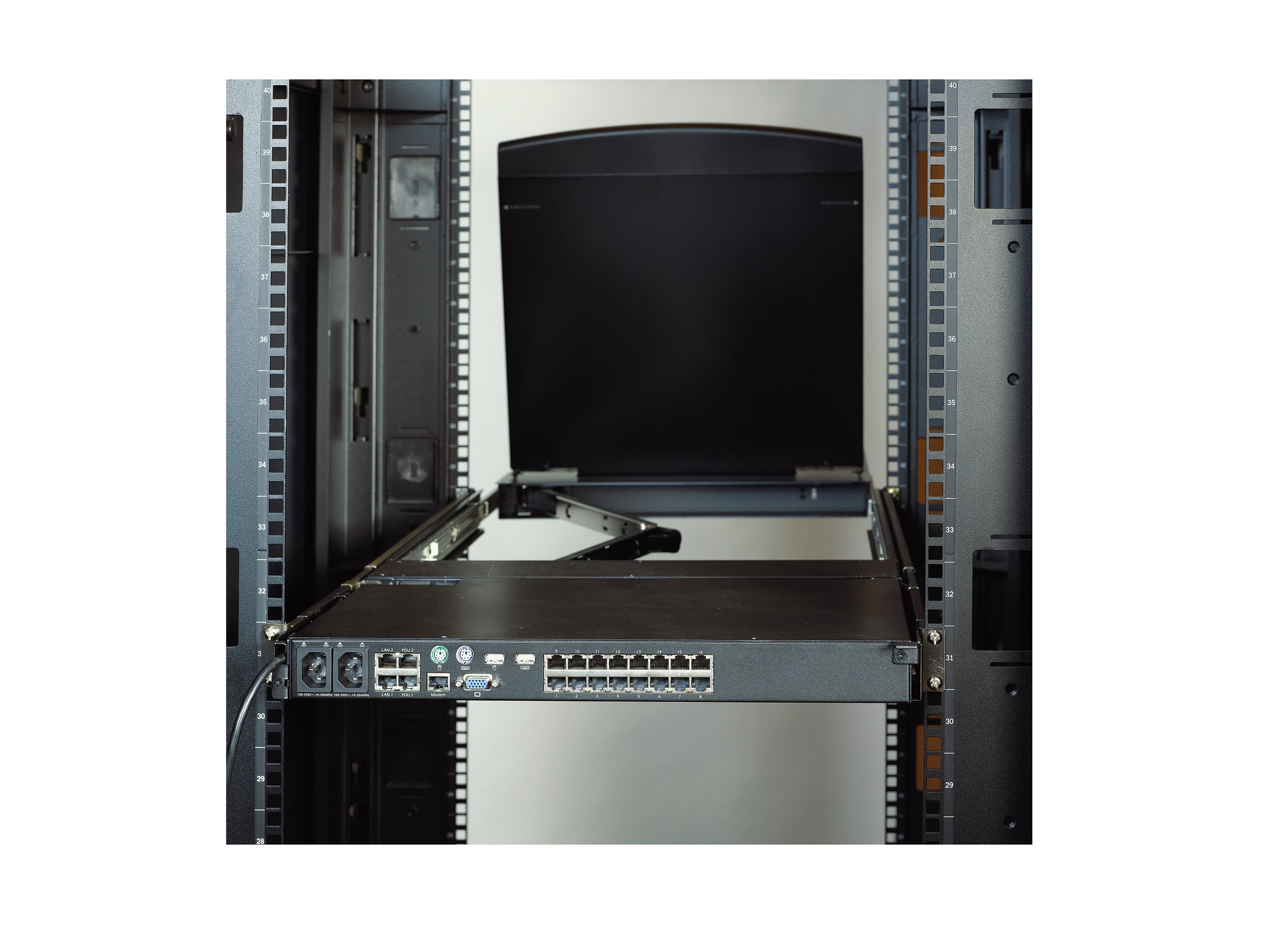 APC KVM 2G - LCD Rear Mounting Kit