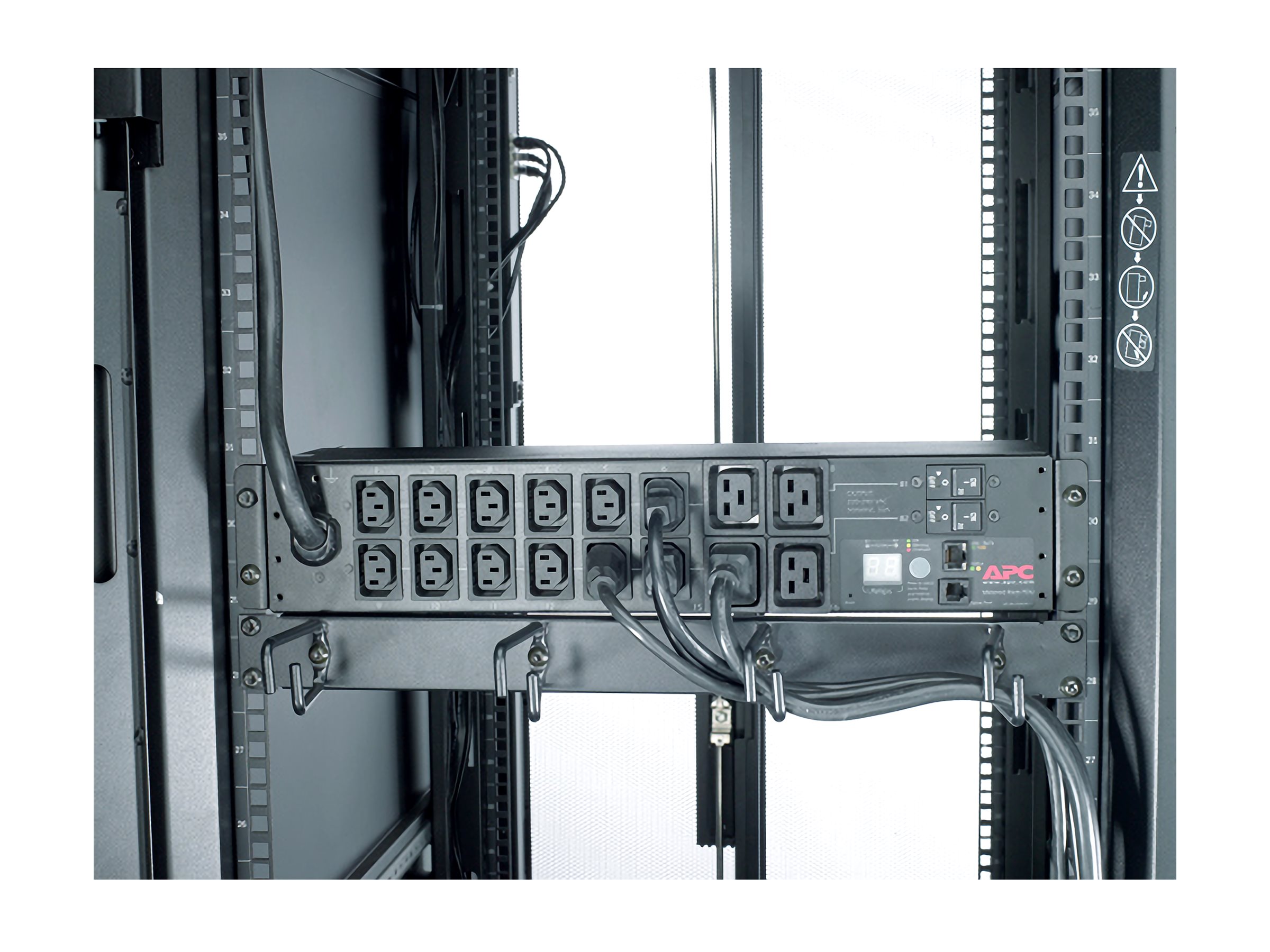 APC Rack PDU Metered 2U 32A 230V (12)C13