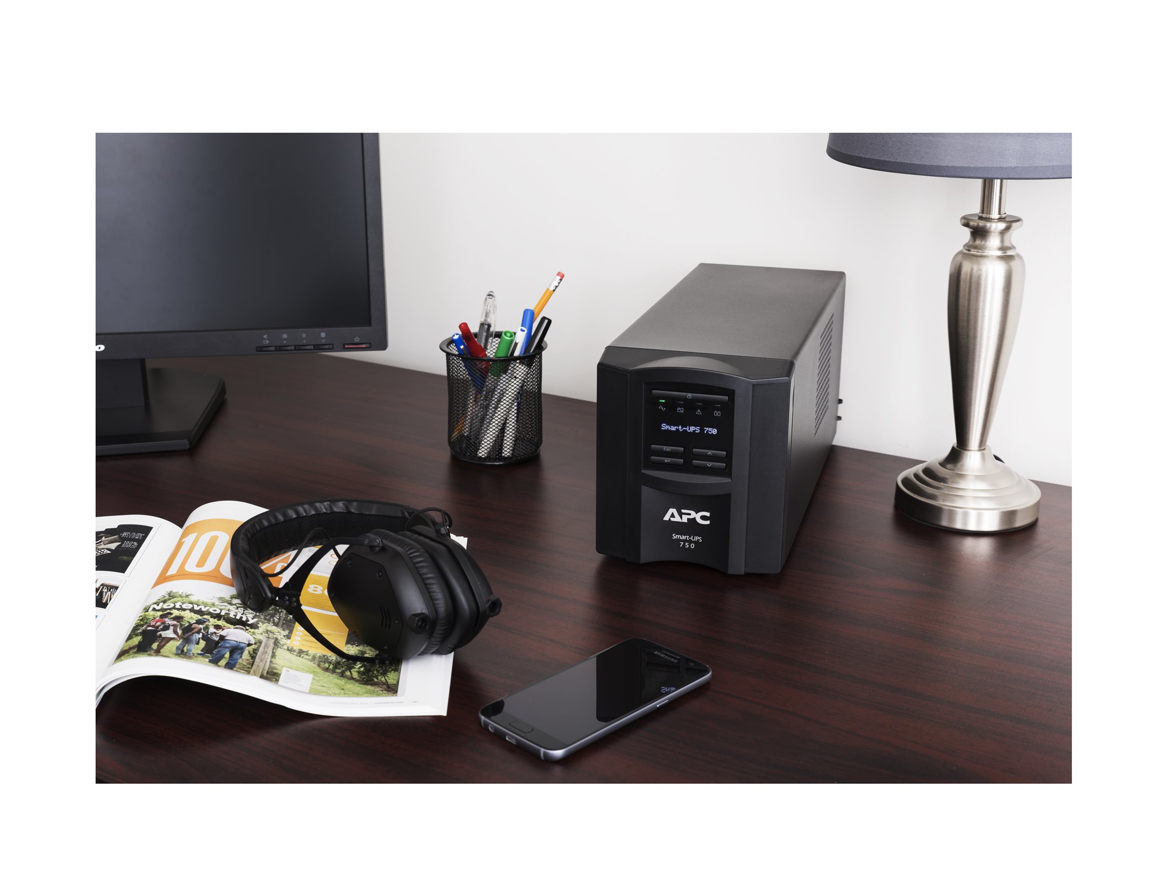 APC SMT750IC uninterruptible power supply (UPS)