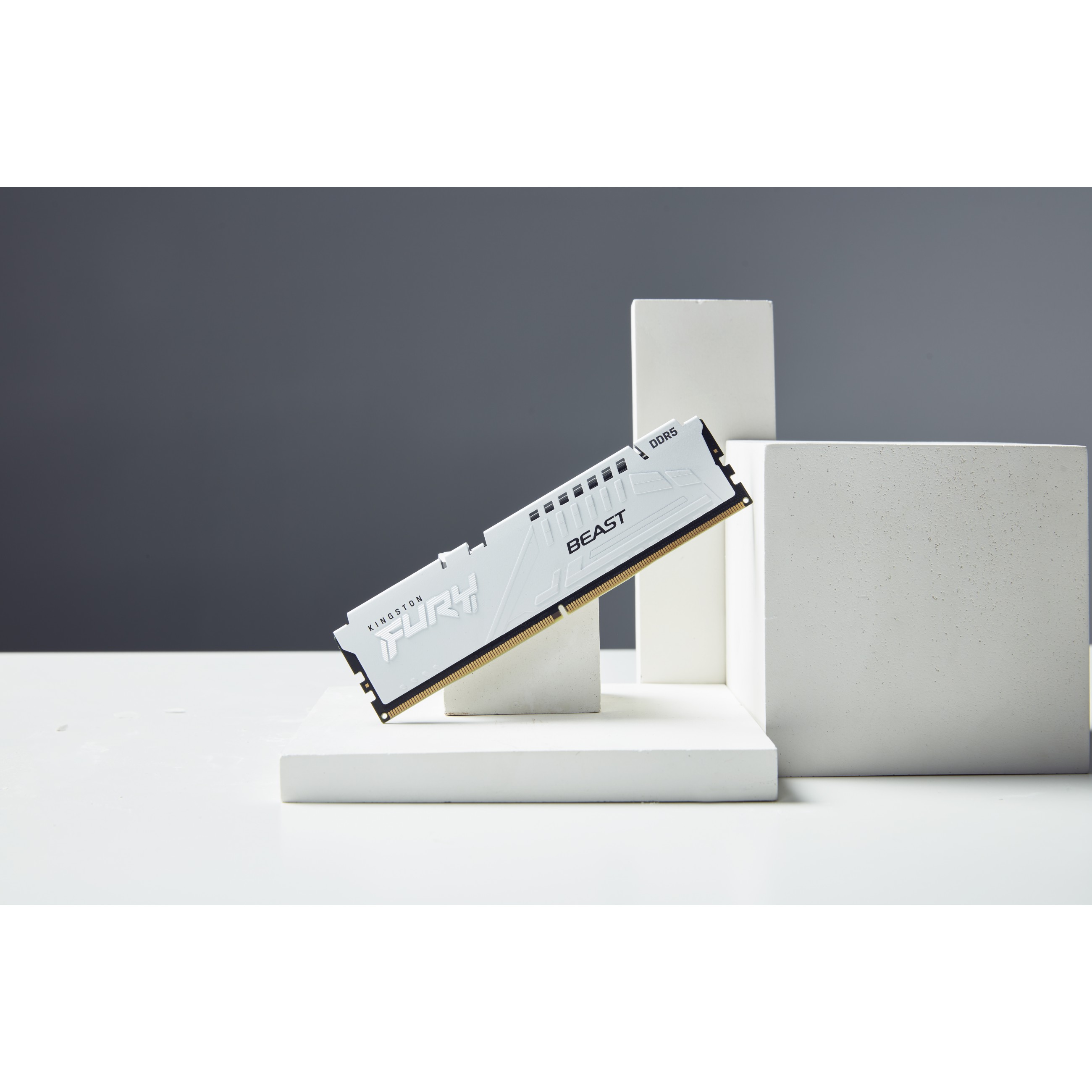 DDR5  64GB PC 6400 CL32 Kingston KIT (2x32GB) FURY Beast Whi retail