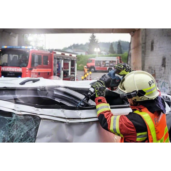 Bosch Akku Säbelsäge GSA 18V-32 Solo Gerät im Koffer 06016A8109
