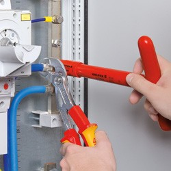 Knipex Wasserpumpenzange 250mm 8726250 Cobra VDE isoliert 2 Zoll