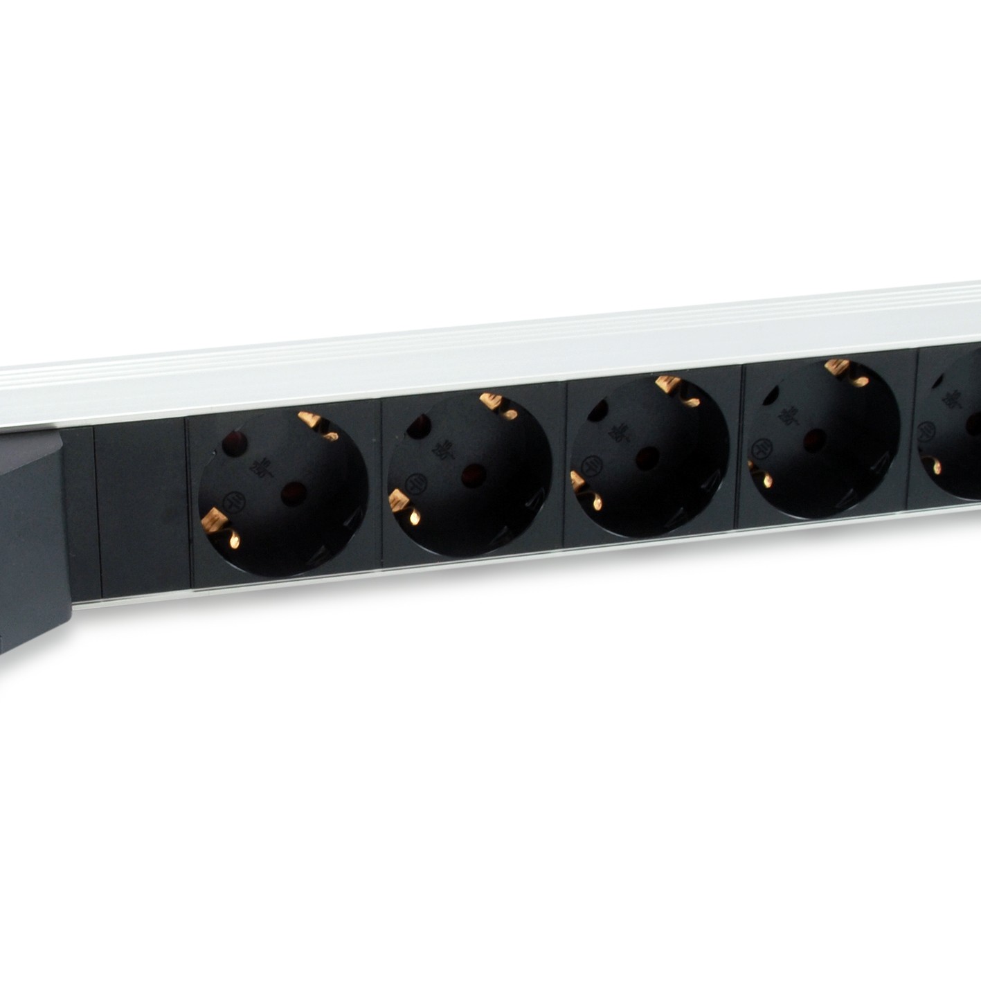 Equip 333312 Stromverteilereinheit (PDU) 6 AC-Ausgänge 1U Schwarz