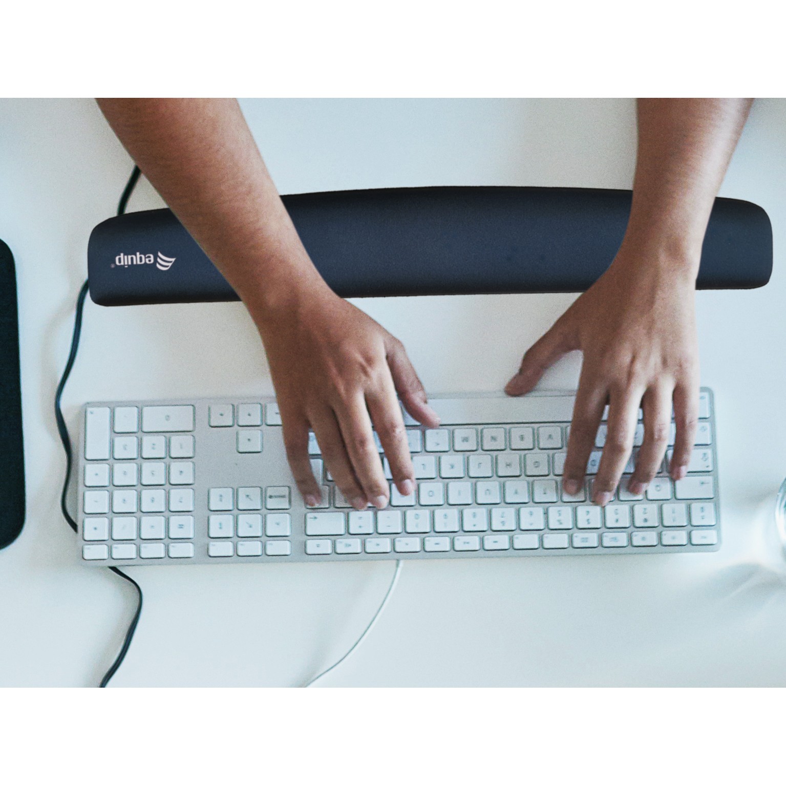 Equip Keyboard Wrist Rest Handgelenkstütze Memory-Schaum Schwarz