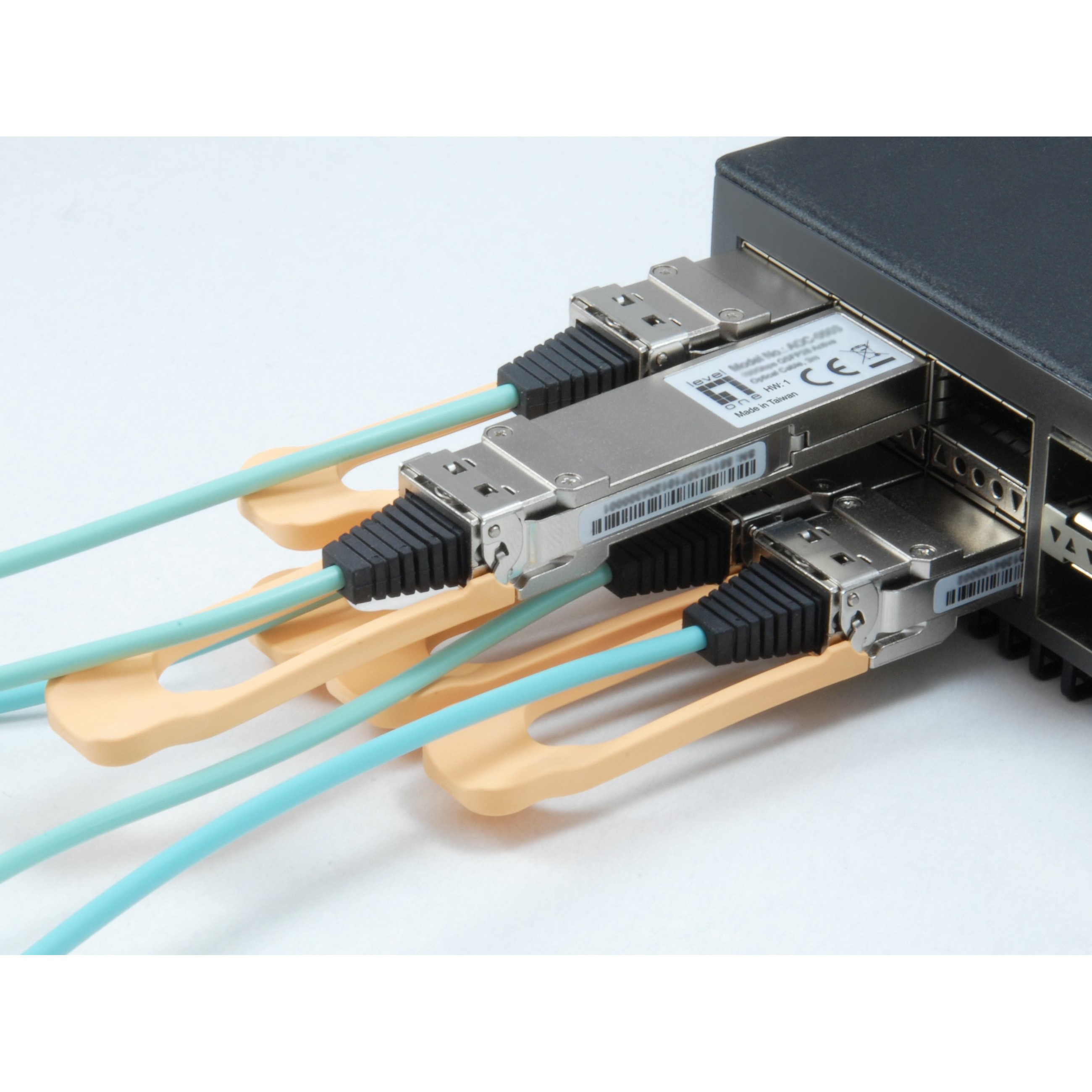 LevelOne AOC-0501 Netzwerk-Transceiver-Modul Faseroptik 103100 Mbit/s QSFP28 850 nm