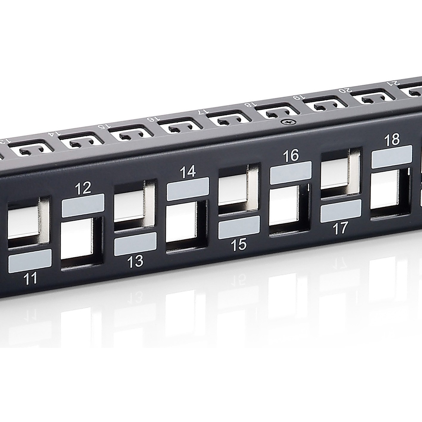 Equip 24-Port Keystone Cat.6A Geschirmtes Patch Panel, Schwarz