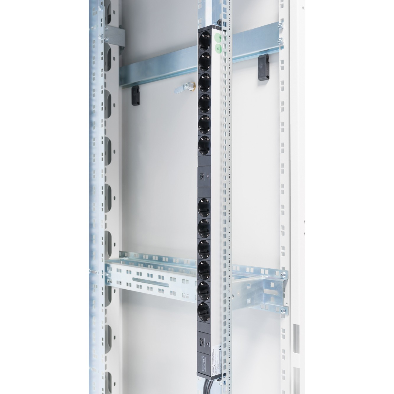 DIGITUS Steckerleiste     12fach Ü-Schutz Alu 2m Zuleitung