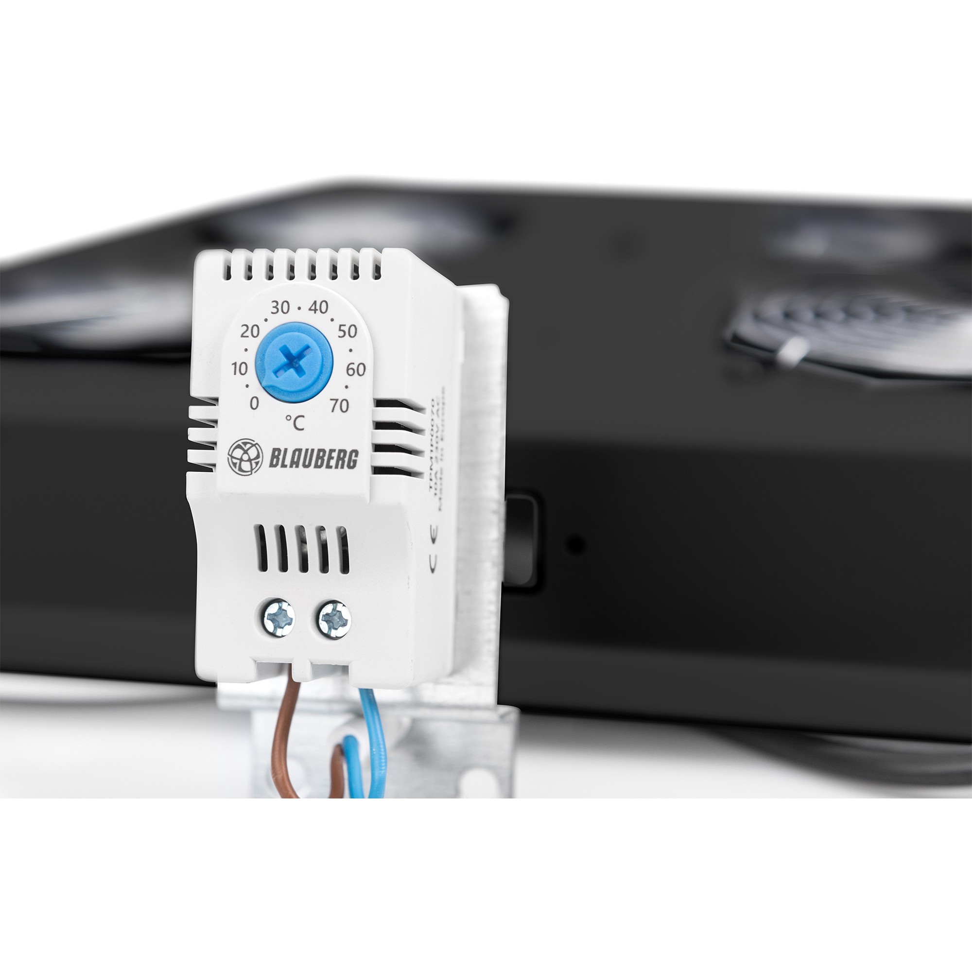 DIGITUS Dachlüftereinheit     Unique         6 Lüfter schw.