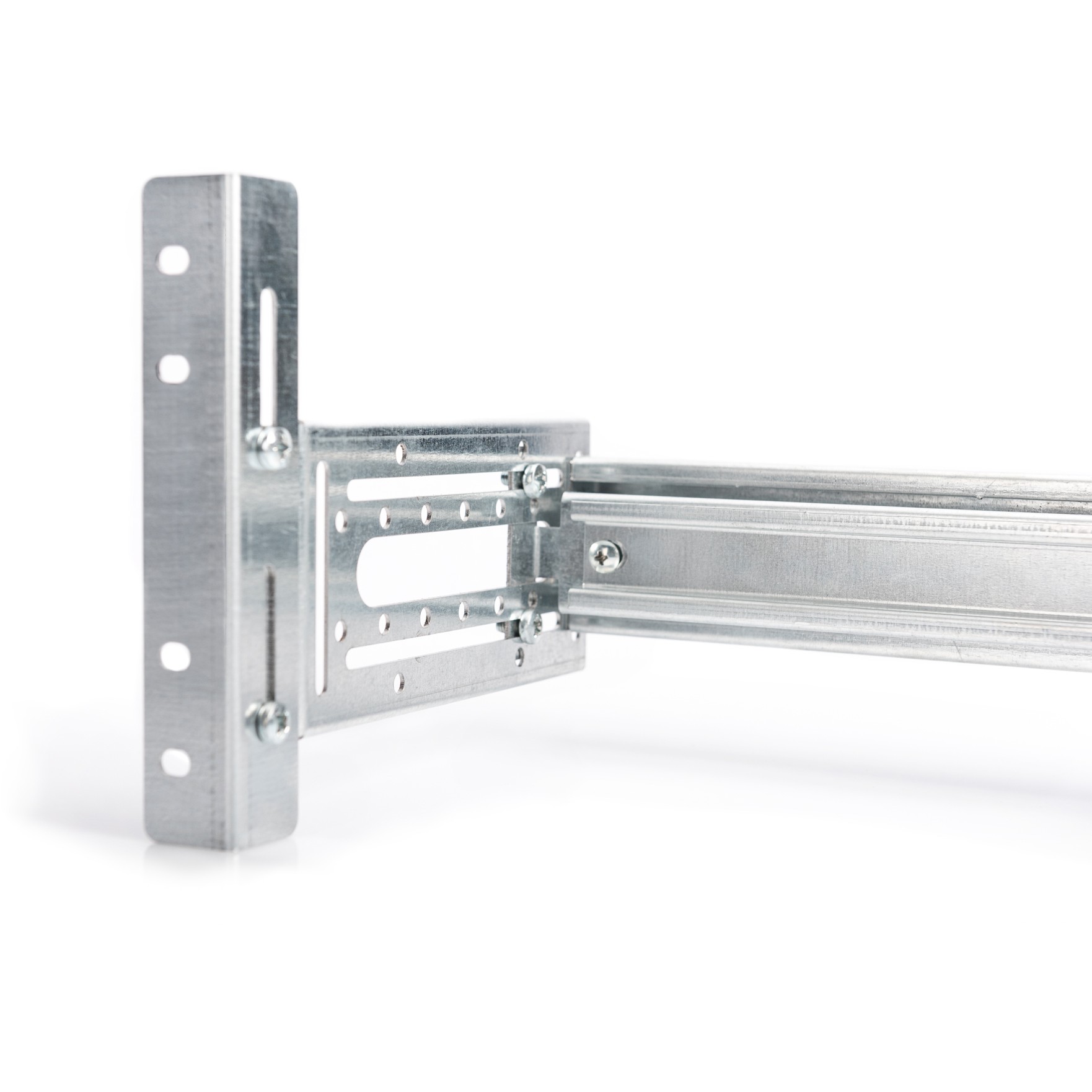 DIGITUS Hutschienenträger 4HE 19 (483mm) + Hutschiene