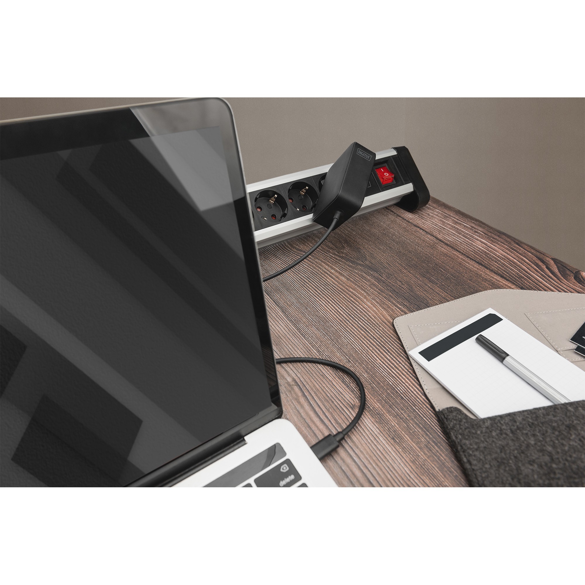DIGITUS Notebook Ladegerät USB-C, 100W GaN schwarz