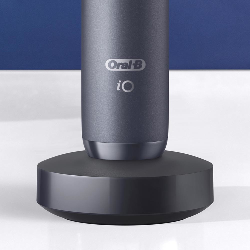 Oral-B iO 4210201363095 electric toothbrush