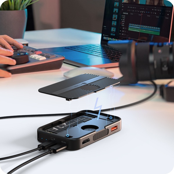 Dockingstation IcyBox 7 in 1 magn. M.2 SSD Schacht