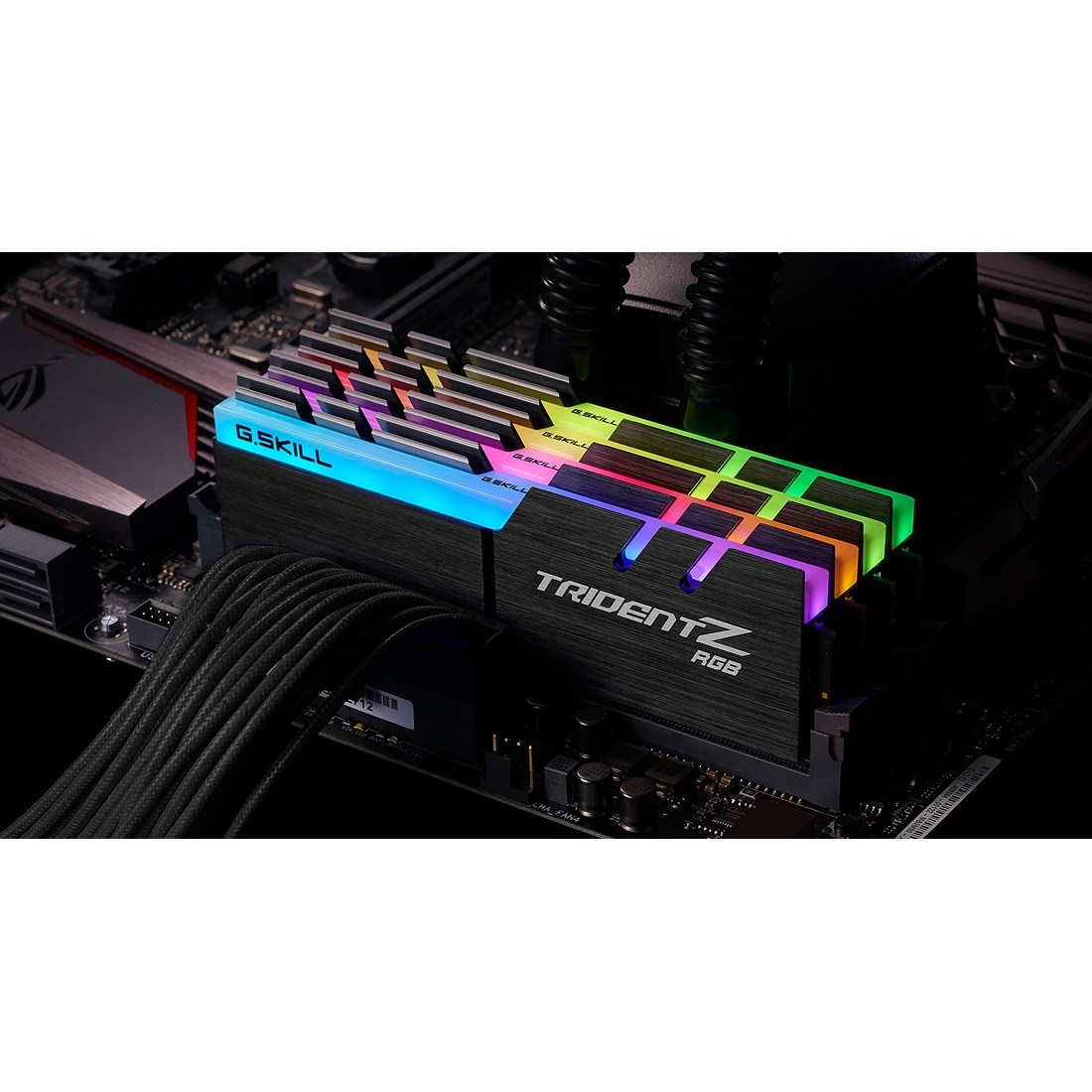 DDR4 32GB PC 3600 CL16 G.Skill KIT (4x8GB) 32GTZRC Tri/RGB