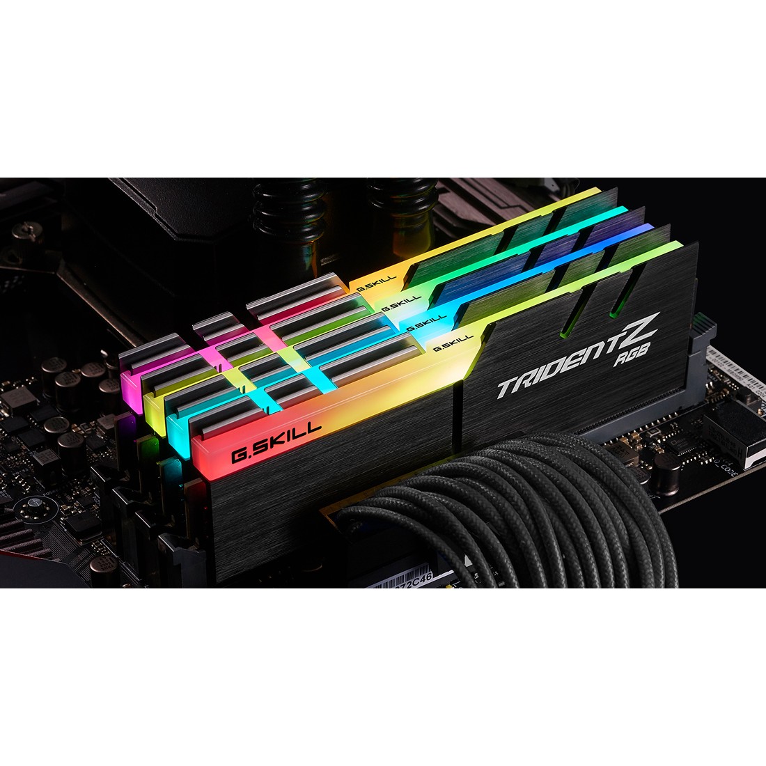 DDR4 32GB PC 3600 CL16 G.Skill KIT (4x8GB) 32GTZRC Tri/RGB