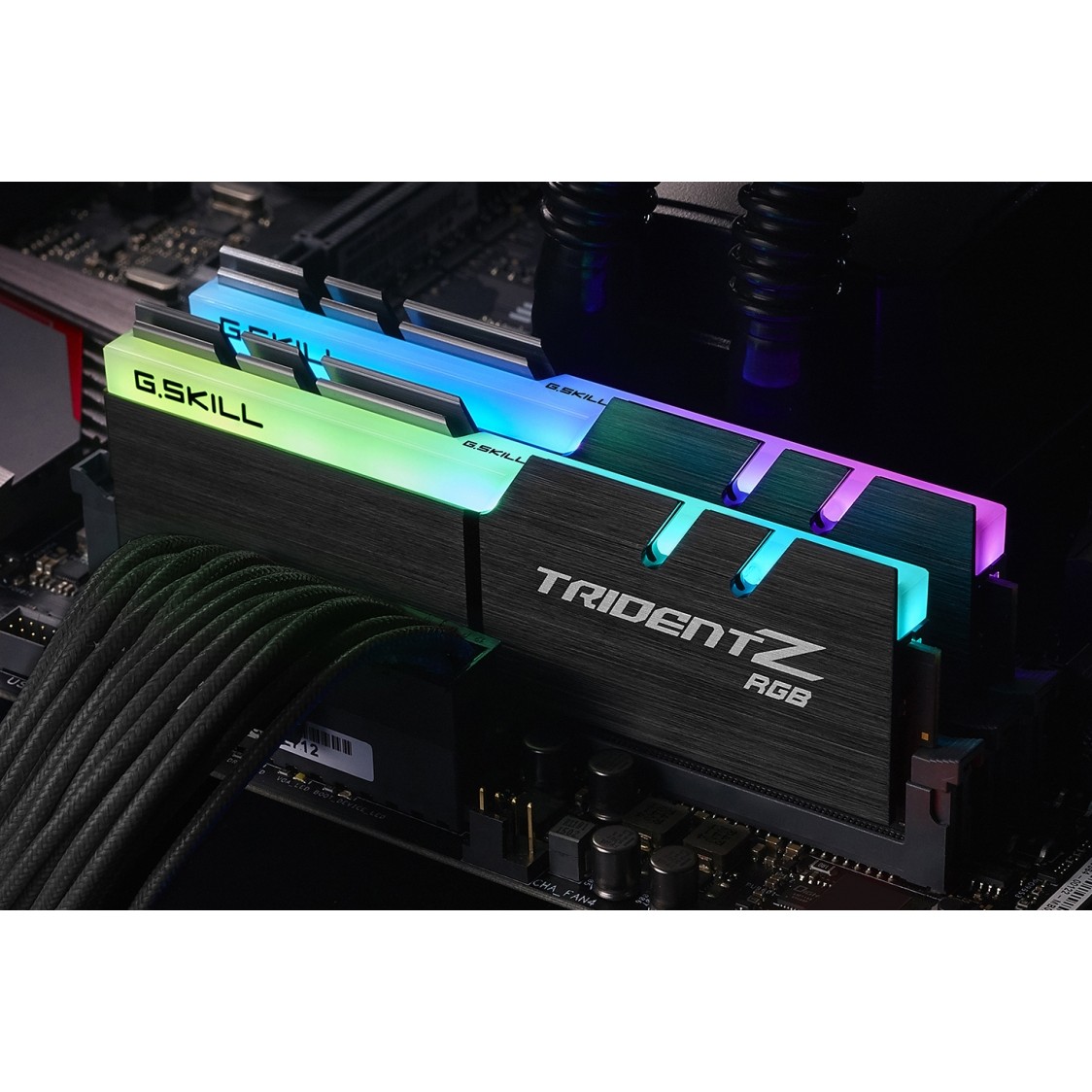 DDR4 16GB PC 3200 CL16 G.Skill KIT (2x8GB) 16GTZR Tri/Z  RGB