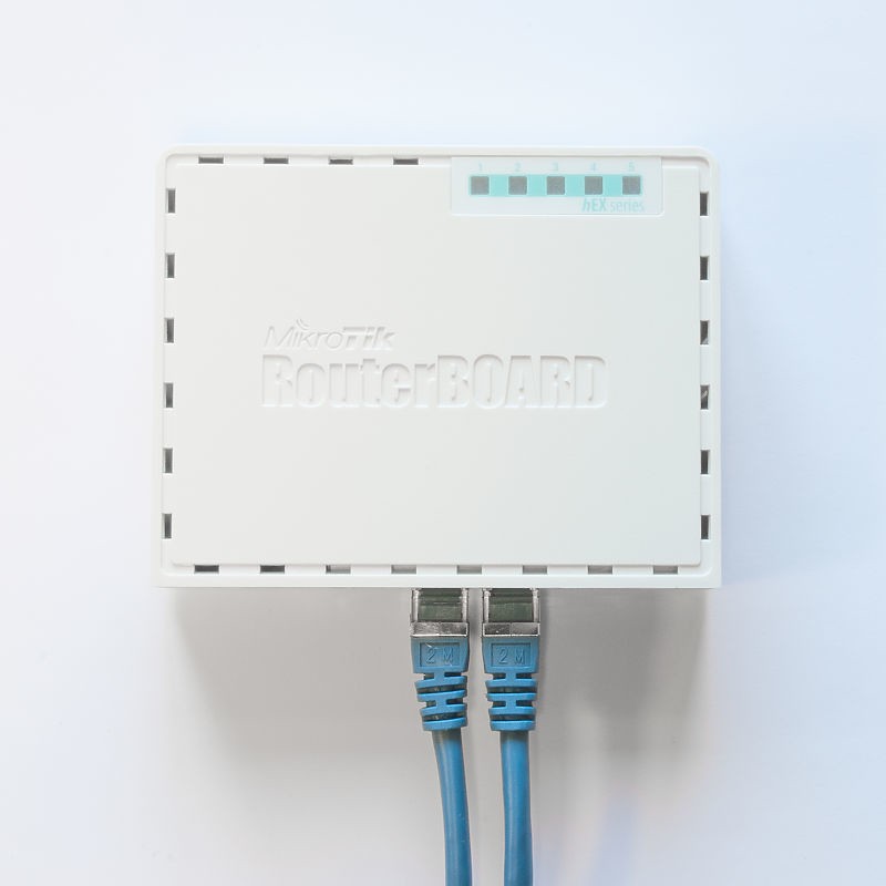 Mikrotik RB750GR3 wired router