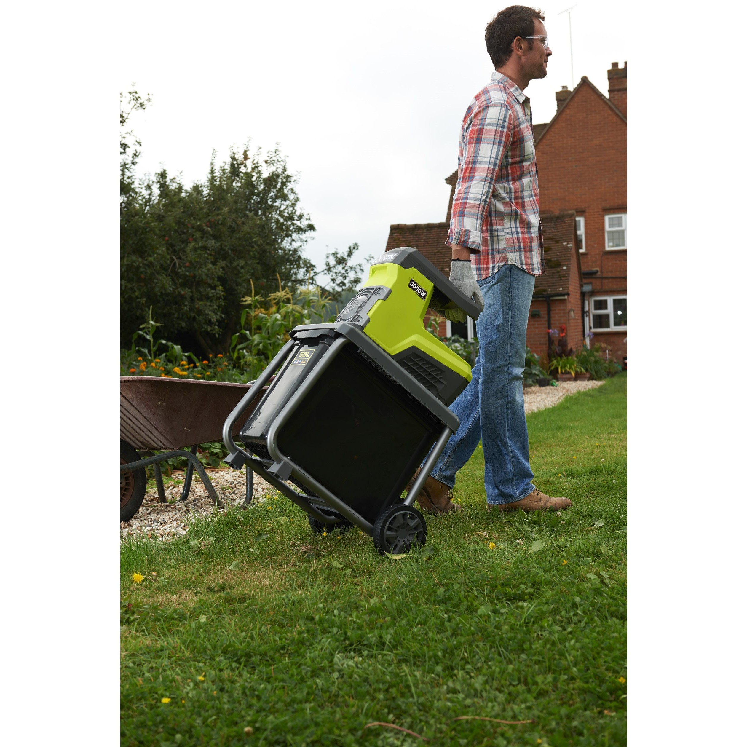 Ryobi RSH3045U garden shredder
