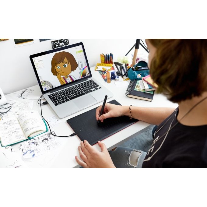 Wacom One by Medium graphic tablet