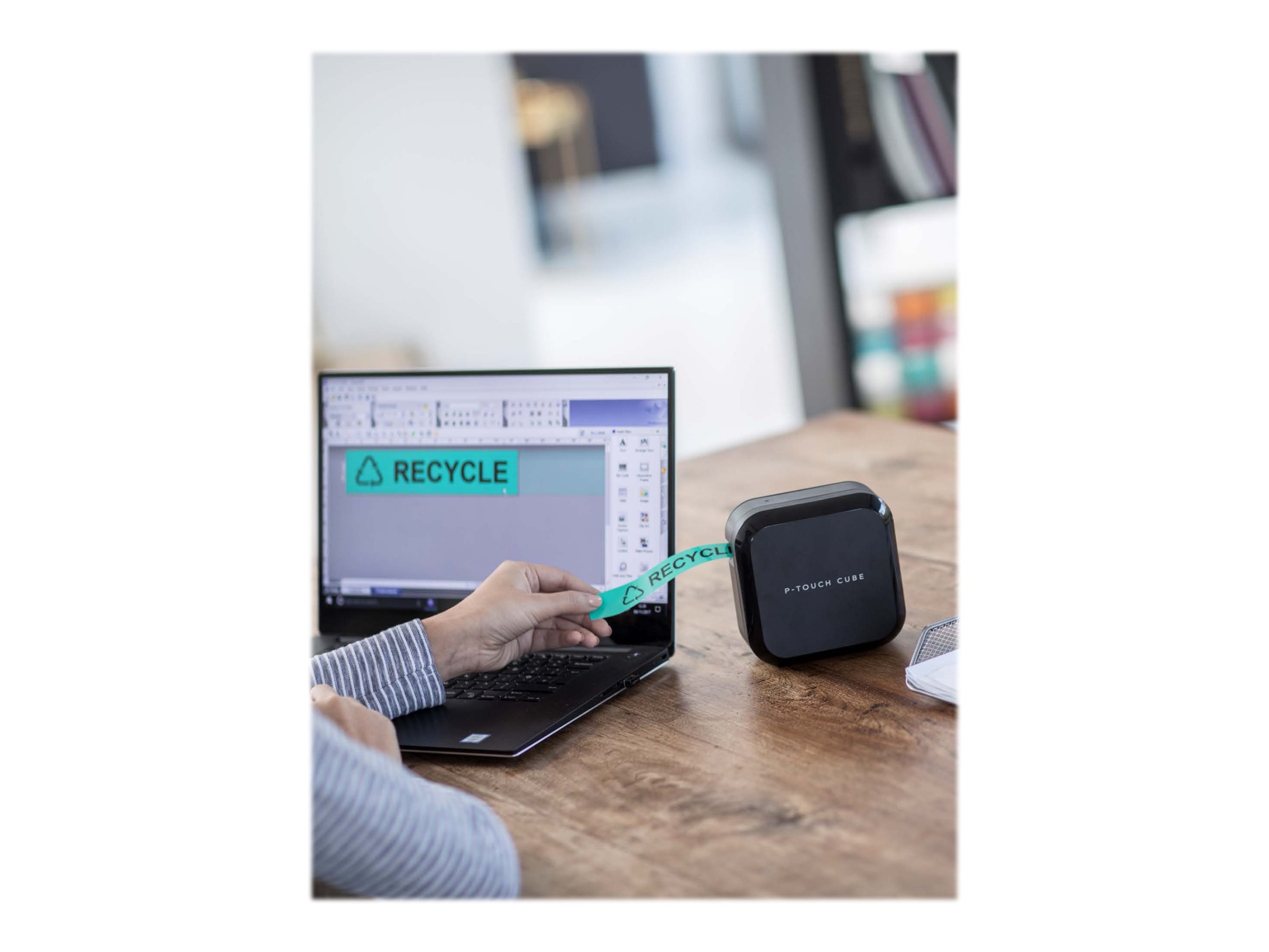 BROTHER PT-P710BT Beschriftungsgeraet