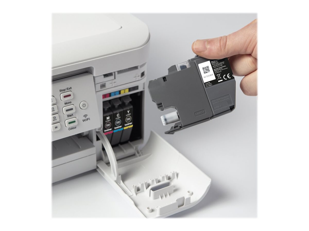 BROTHER 200-page Magenta ink cartridge