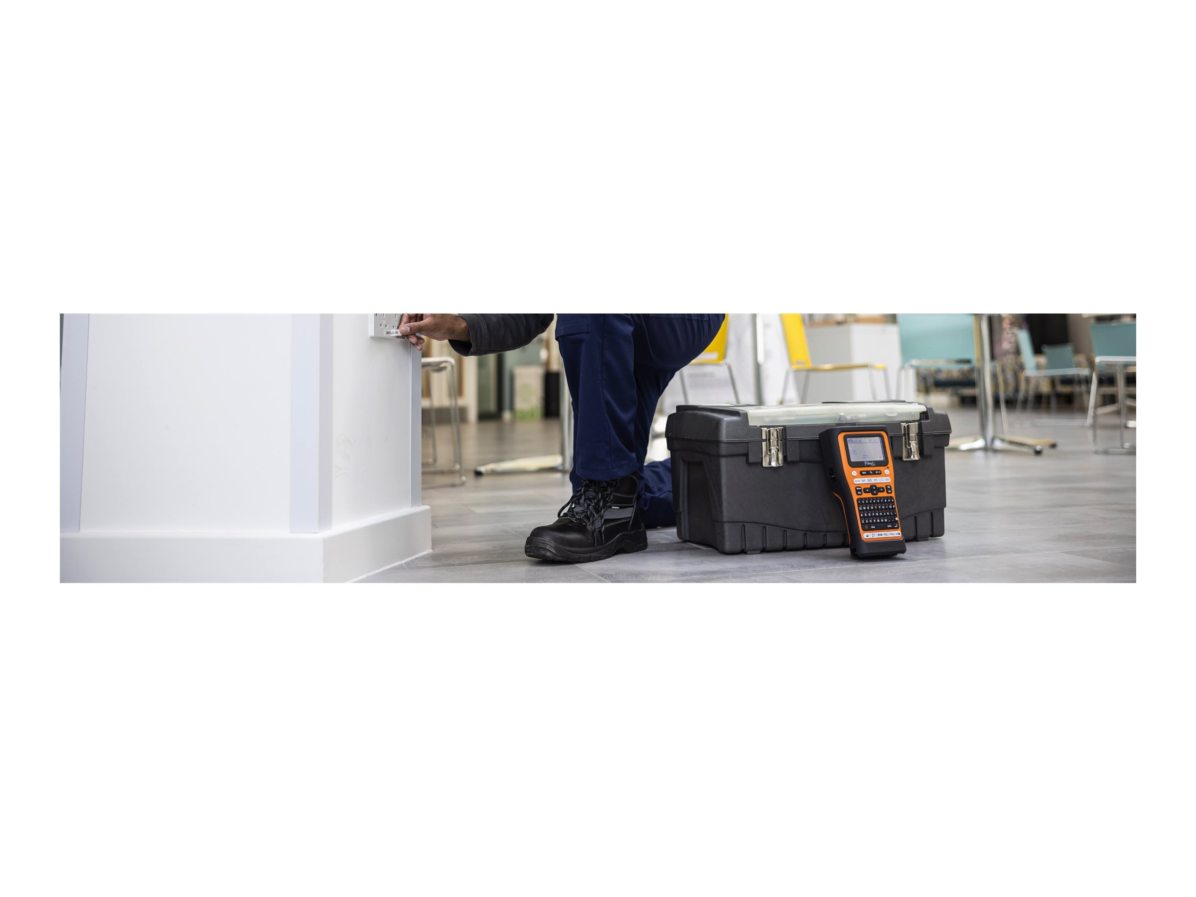 Brother PT-E560BTSP label printer