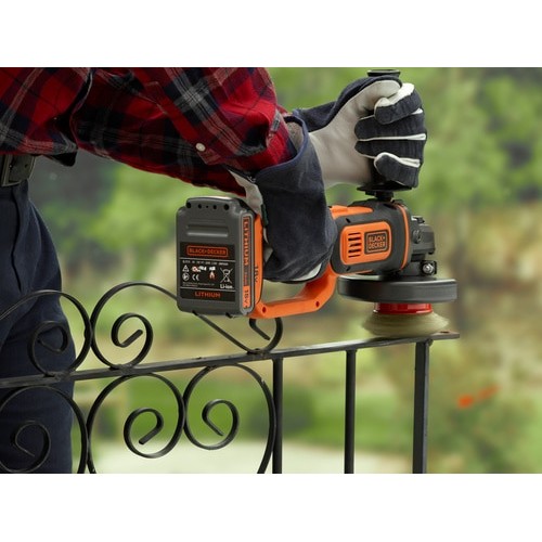 Black & Decker BCG720N angle grinder