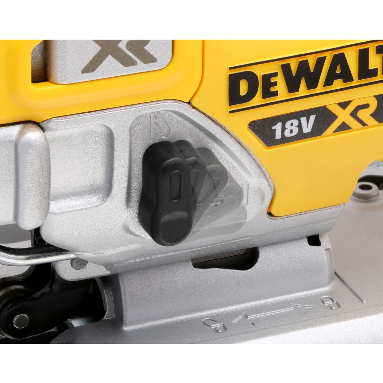 DeWALT DCS334NT-XJ power jigsaw