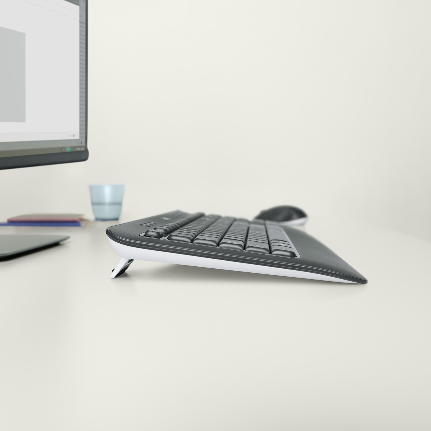 Logitech 920-008678 keyboard
