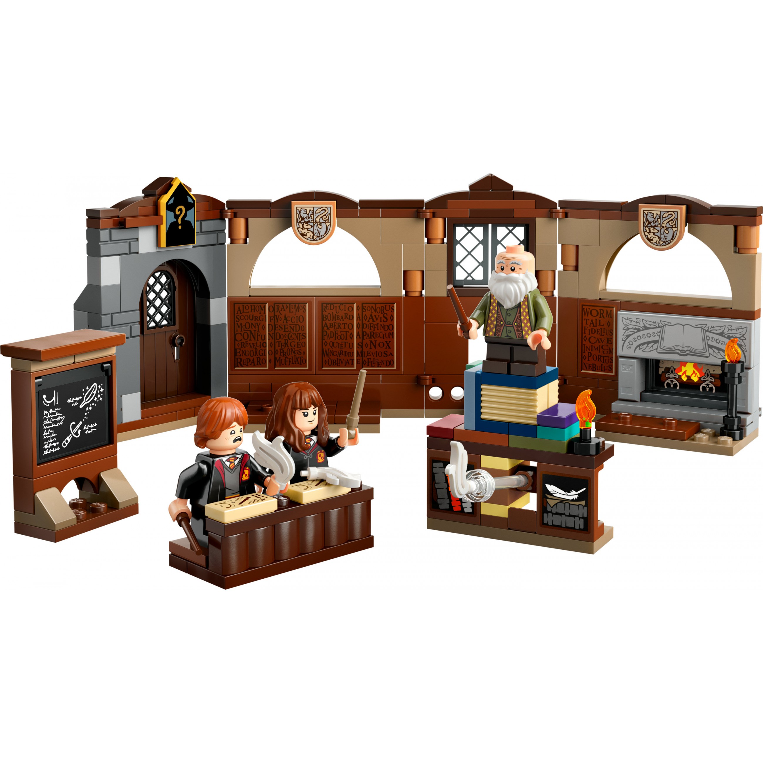 LEGO Harry Potter Hogwarts Castle: Charms Class