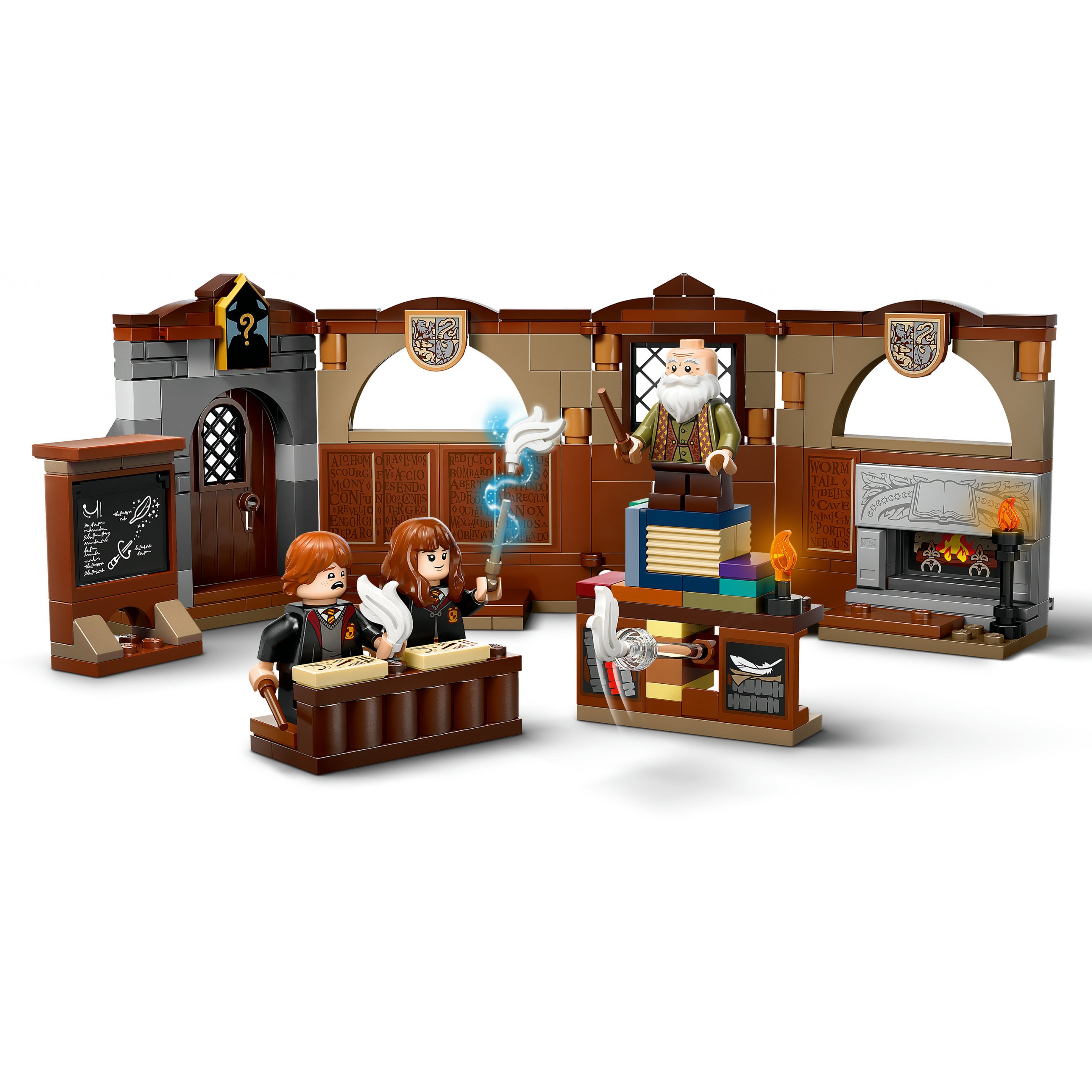 LEGO Harry Potter Hogwarts Castle: Charms Class