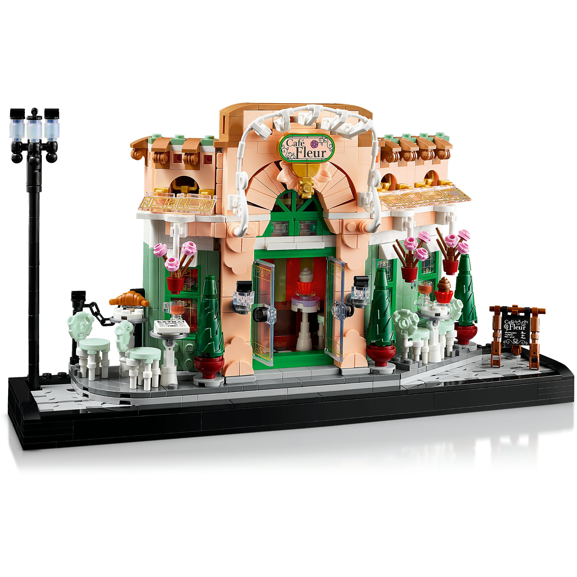 LEGO ICONS French Café