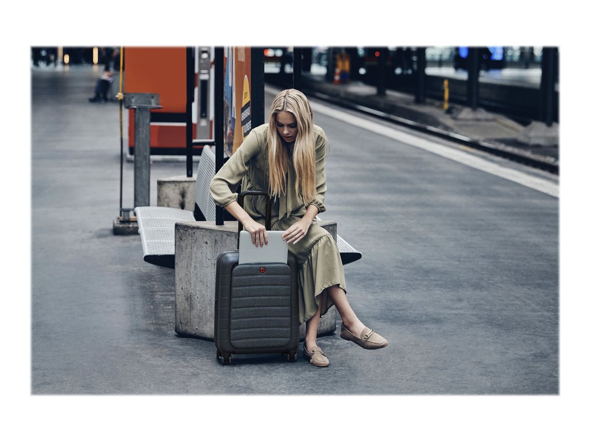 WENGER Syntry Carry-On Case with Laptop