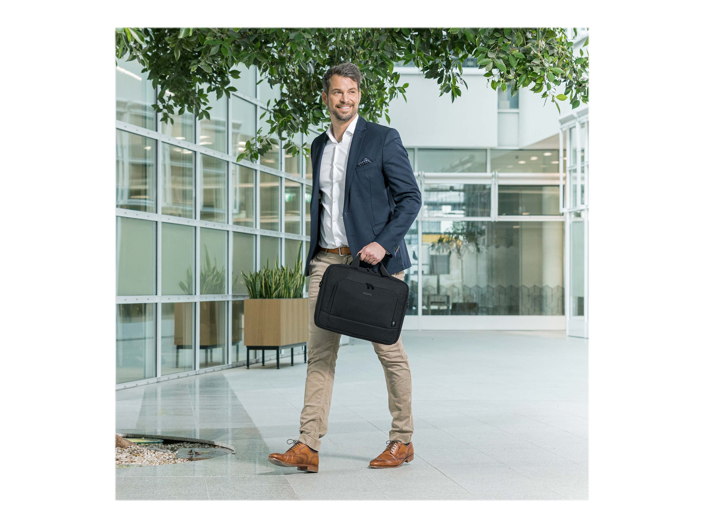 Dicota Eco Top Traveller BASE 15-15.6 black