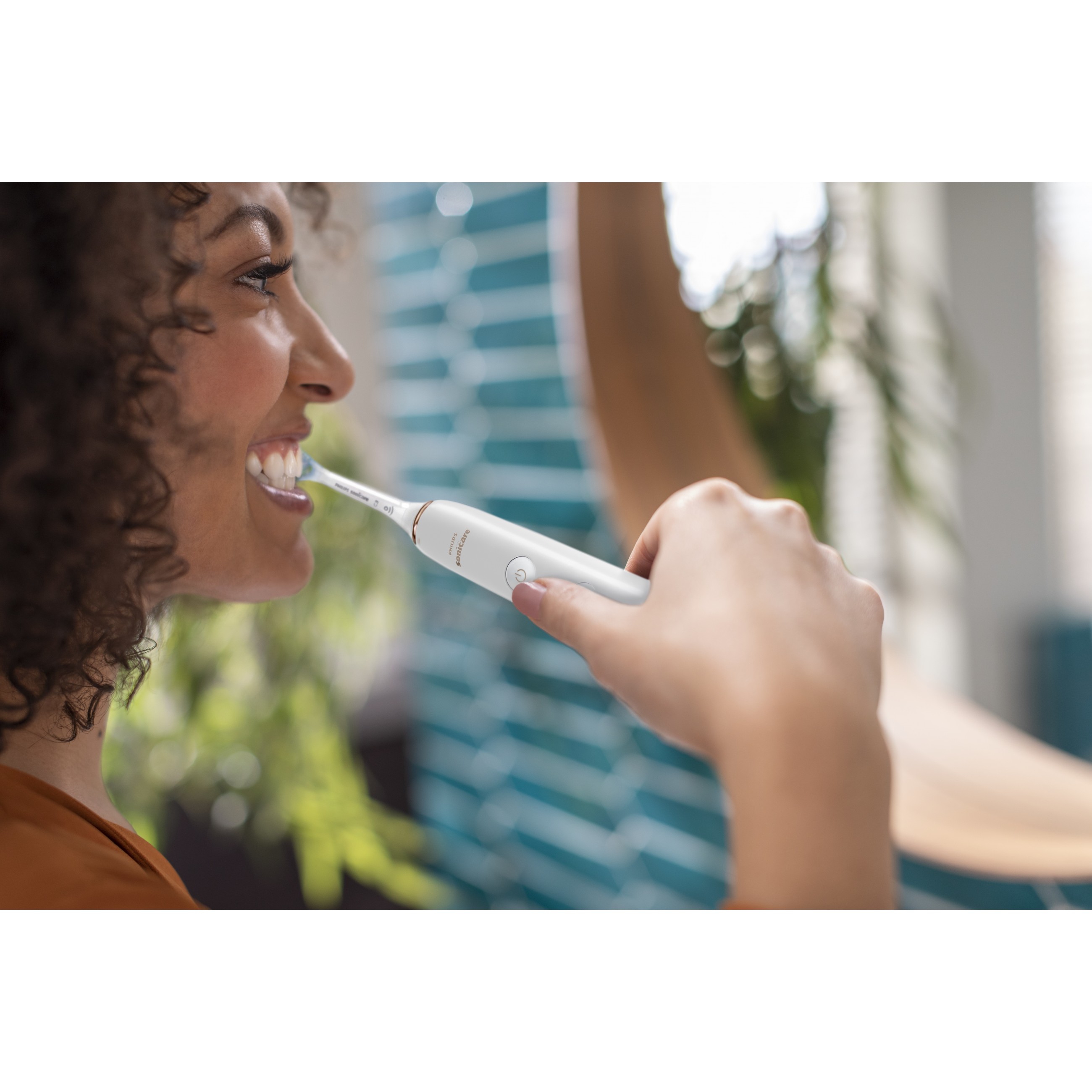 Philips Sonicare DiamondClean 9000 series HX9914/57 electric toothbrush