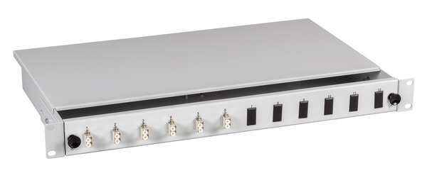 Spleißbox gr ausziehbar LC OM4 -- 12xPigtail abgesetzt & 6xDuplex-Kupplung