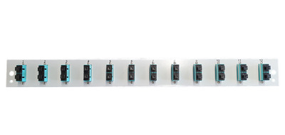 Bestückte Frontblende mit 12 x SC Duplex -- Kupplung OM3 vertikal, schwarz, SB-FP-S-12SC-D-V-OM3 (Produktbild 1)