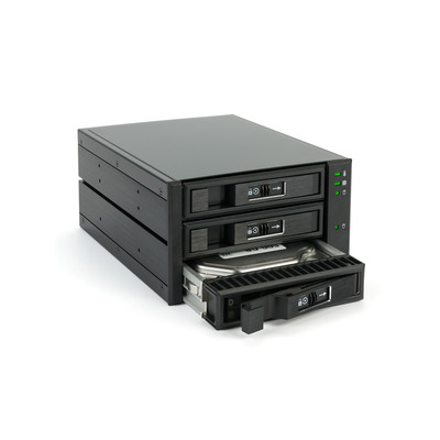 FANTEC BP-T2131, SAS & SATA Backplane für 3x 3,5/2,5 HDD/SSD, schwarz (Produktbild 1)