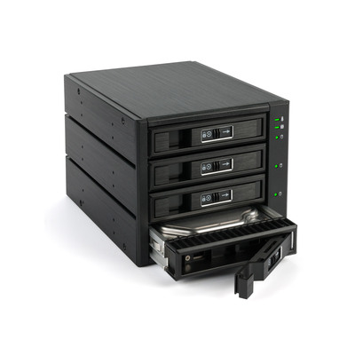 FANTEC BP-T3141, SAS & SATA Backplane für 4x 3,5/2,5 HDD/SSD, schwarz (Produktbild 1)