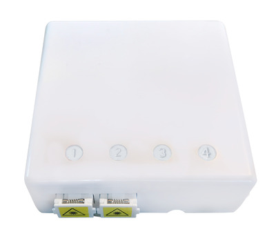 FTTH Box für 4 Kupplungen SC-S oder LC-D -- 80x80 mit Kabelführung, Crimpversion