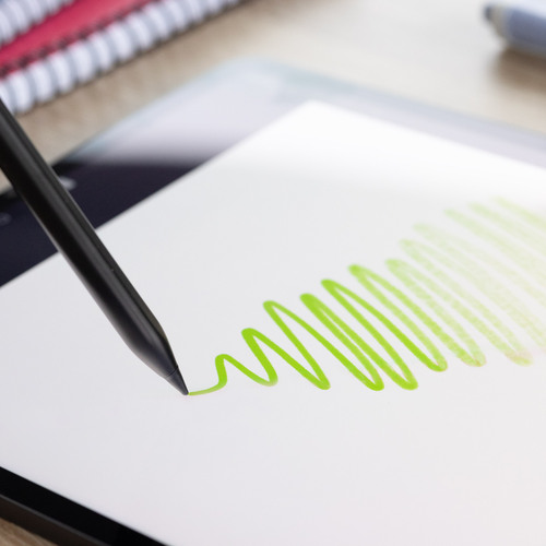 InLine® Stylus, Tabletstift für Apple iPads, mit Akku, USB-C, schwarz