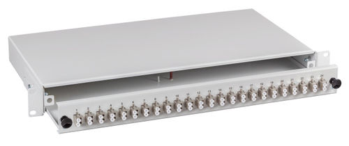 Spleißbox LC 50/125µ a.,48 Pigt. abgesetzt / 24 Kuppl. Spleißbox LC 50/125µ a.,48 Pigt. abgesetzt / 24 Kuppl.