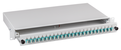 Spleißbox LC 50/125µm OM3 ausziehbar, 48 -- Pigtails abgesetzt /24 Kupplungen