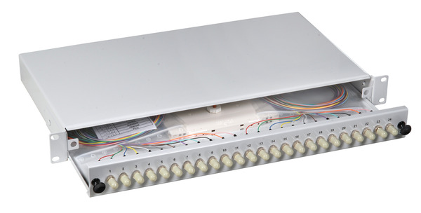 Spleißbox ST 50/125µm OM3 nicht  -- ausziehbar 24 Pigtails/24 Kuppl.