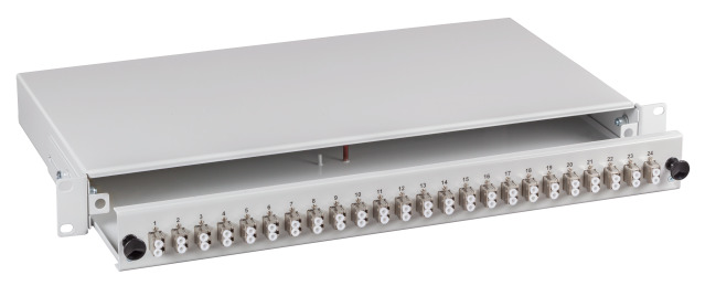 Spleißbox sw LC 9/125µ OS2 nicht ausziehbar 24 Pigtails abgesetzt/12 Kupp Spleißbox sw LC 9/125µ OS2 nicht ausziehbar 24 Pigtails abgesetzt/12 Kupp