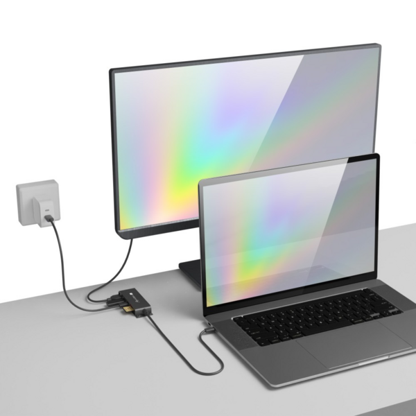 Techly Docking Station 5 in 1 -- USB-C HDMI Hub mit Micro SD/SD Reader